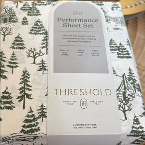 Threshold Performance Sheet Set - Full Size Ivory Winter Scene Holiday Sheets